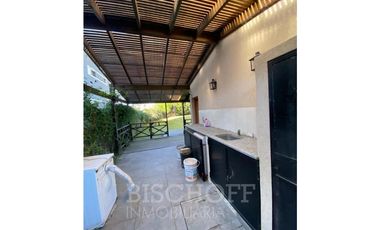 VENTA DE CASA EN BOULEVARD ICARO Y DE LAS NEREIDAS PINAMAR