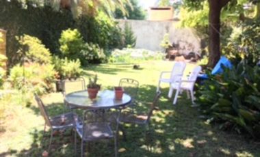 HAEDO NORTE  2 CUADRAS PARQUE LINEAL (SIN CRUZAR GAONA). EXCELENTE CHALET 5 AMBIENTES CON FONDO Y  GARAJE