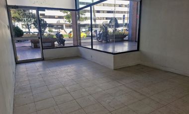 local en arriendo en santa barbara-usaquén. Cod A6