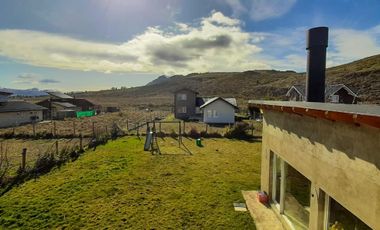 EXCELENTE PROPIEDAD CON HERMOSA VISTA A LOS CERROS Y LAGO