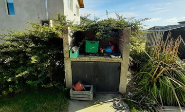 EXCELENTE PROPIEDAD CON HERMOSA VISTA A LOS CERROS Y LAGO