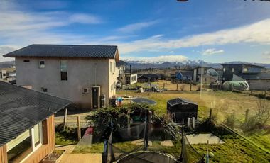 EXCELENTE PROPIEDAD CON HERMOSA VISTA A LOS CERROS Y LAGO