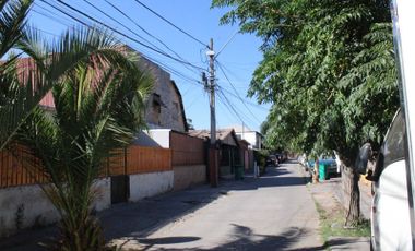 Casa en Arriendo en Entre Avenida Lo Ovalle y Sebastopol
