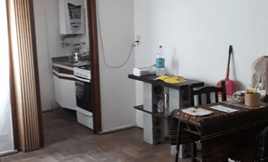 MONOAMBIENTE PISO 2 POR ESCALERA INTERNO