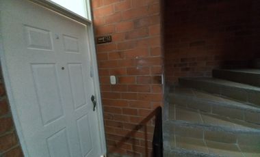 apartamento en arriendo en c.r el porvenir piso 4 sin ascensor. Cod A13452