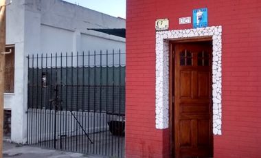 Casa PH en venta en Lanus Oeste