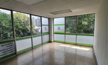 Oficina 160m2 exterior en Polanco con privados y area abierta