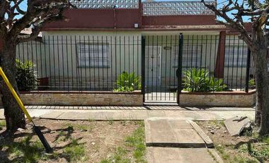 Casa en venta en Moron Sur