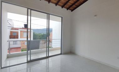 casa en venta en lomitas. Cod V28021