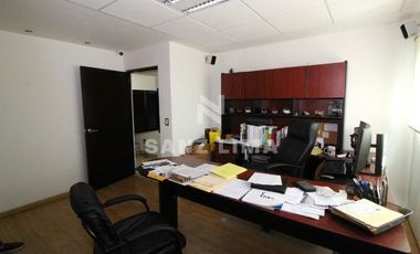 Zona de Oro II: Magnífica oficina totalmente equipada y amueblada