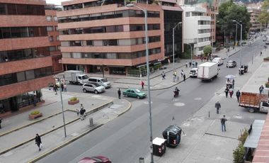 oficina en arriendo/venta en chico. Cod A1447
