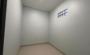 Rumah 3 Kamar 10 Menit ke Mitra Keluarga Jatiasih Hadap Timur J-35747