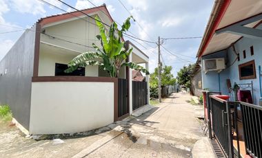 Rumah 3 Kamar 10 Menit ke Mitra Keluarga Jatiasih Hadap Timur J-35747
