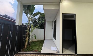Rumah 3 Kamar 10 Menit ke Mitra Keluarga Jatiasih Hadap Timur J-35747
