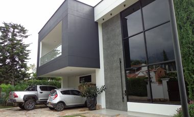 COD. 6264 - SE VENDE CASA CAMPESTRE - BARRIO: BOSQUES DE NORMANDIA