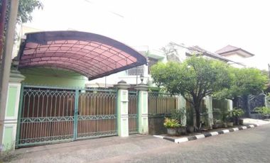 Rumah Mewah Bagus di Prapen Indah Timur Kota Surabaya