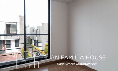 Hermosa casa en Cota, ubicación única dos niveles