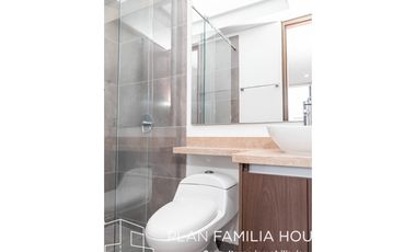 Hermosa casa en Cota, ubicación única dos niveles