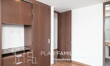 Hermosa casa en Cota, ubicación única dos niveles