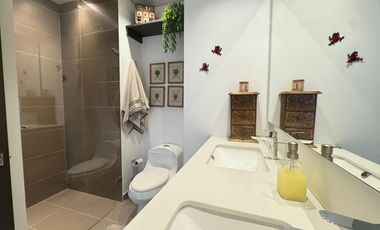 apartamento en venta en altos del poblado. Cod V13481