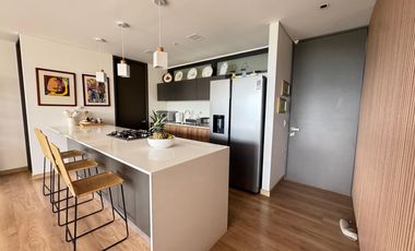 apartamento en venta en altos del poblado. Cod V13481