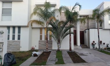 Casa en renta puerta natura.