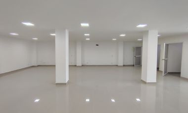 oficina en arriendo en santa lucia. Cod A93007