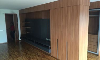 Rumah dsewakan di Kemang dalam townhouse