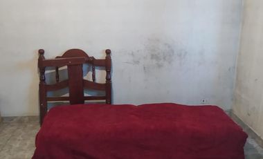 Vendo casa de dos plantas en Merlo , Precio Contado: U$S 82.000