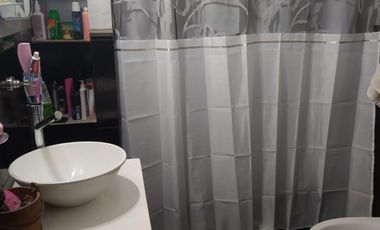 Vendo casa de dos plantas en Merlo , Precio Contado: U$S 82.000