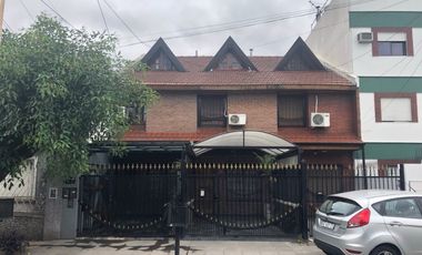 Triplex en Venta Villa Luzuriaga / La Matanza (B145 582)