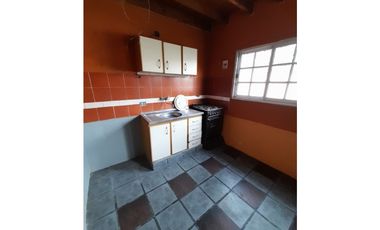 GRAN CHALET TRES PLANTAS A METROS ACCESO OESTE OPORTUNIDAD FINANCIACION !!!