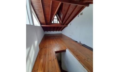 GRAN CHALET TRES PLANTAS A METROS ACCESO OESTE OPORTUNIDAD FINANCIACION !!!