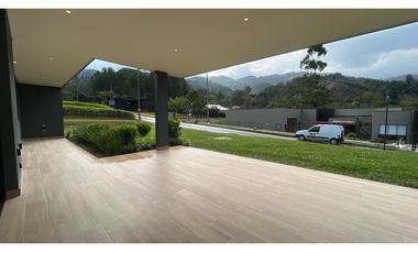 Casa para Venta en Fizebad El Retiro