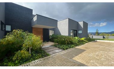 Casa para Venta en Fizebad El Retiro