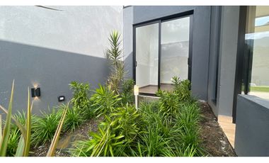 Casa para Venta en Fizebad El Retiro