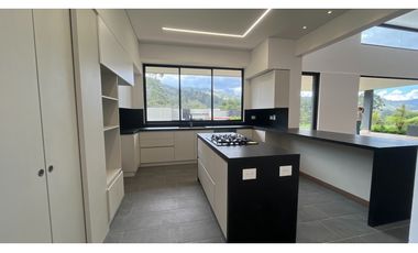 Casa para Venta en Fizebad El Retiro