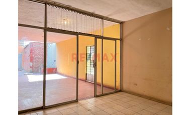 ✨🏡 Gran Oportunidad En Sullana! Casa Amplia En Av. Panamericana – Ideal Para Familia O Negocio 💼🌟