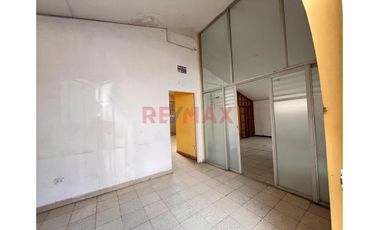 ✨🏡 Gran Oportunidad En Sullana! Casa Amplia En Av. Panamericana – Ideal Para Familia O Negocio 💼🌟