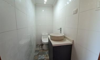 Casa en venta San Joaquín de Los Mayos, Machalí, 4 Dor