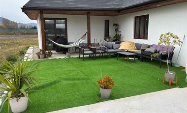 Casa en venta San Joaquín de Los Mayos, Machalí, 4 Dor