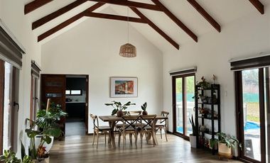 Casa en venta San Joaquín de Los Mayos, Machalí, 4 Dor