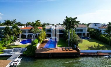 Casa en renta de 4 recámaras en Isla Bonita Zona Hotelera Cancún