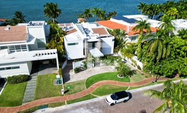 Casa en renta de 4 recámaras en Isla Bonita Zona Hotelera Cancún