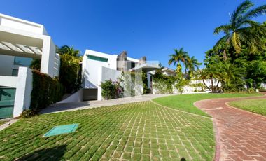 Casa en renta de 4 recámaras en Isla Bonita Zona Hotelera Cancún