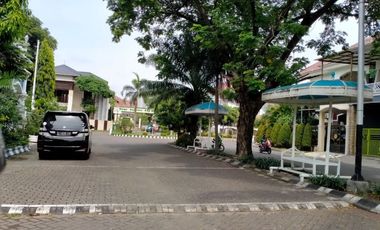 Tanah luas 274 m posisi hook di perumahan elite surabaya selatan dekat masjid agung dan polda jatim