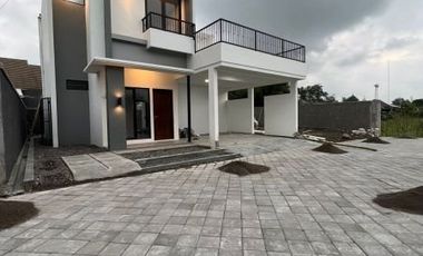 RUMAH MURAH 2LT DEKAT STADION MAGUWOHARJO