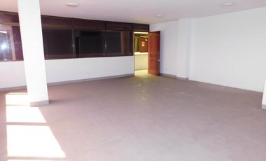 edificio en arriendo/venta en abajo. Cod A91050