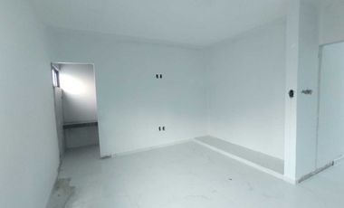 CASA EN VENTA NUEVA CON ALBERCA Y UNA REC. EN P.B. FRACC. LOMAS DIAMANTE