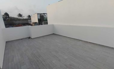CASA EN VENTA NUEVA CON ALBERCA Y UNA REC. EN P.B. FRACC. LOMAS DIAMANTE